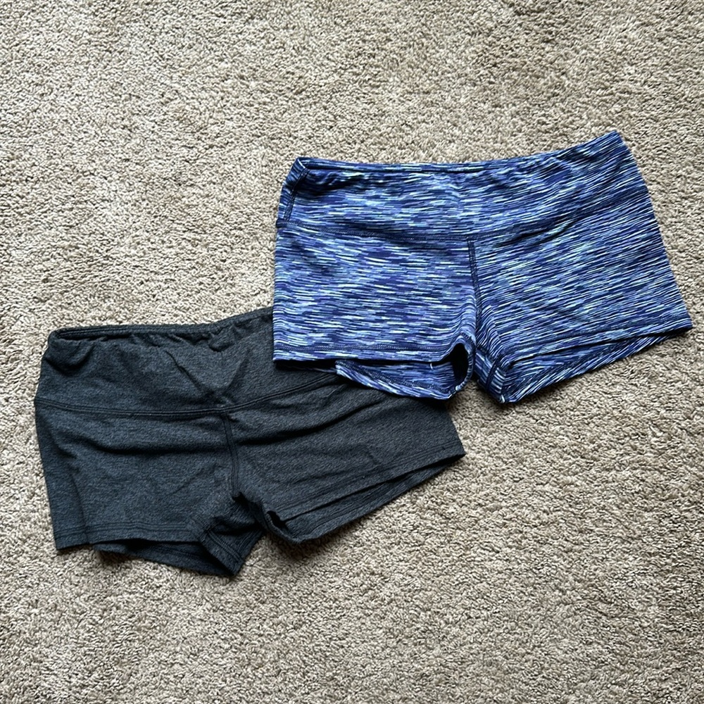Set of 2 Fleo shorts / size Large / Barely worn!